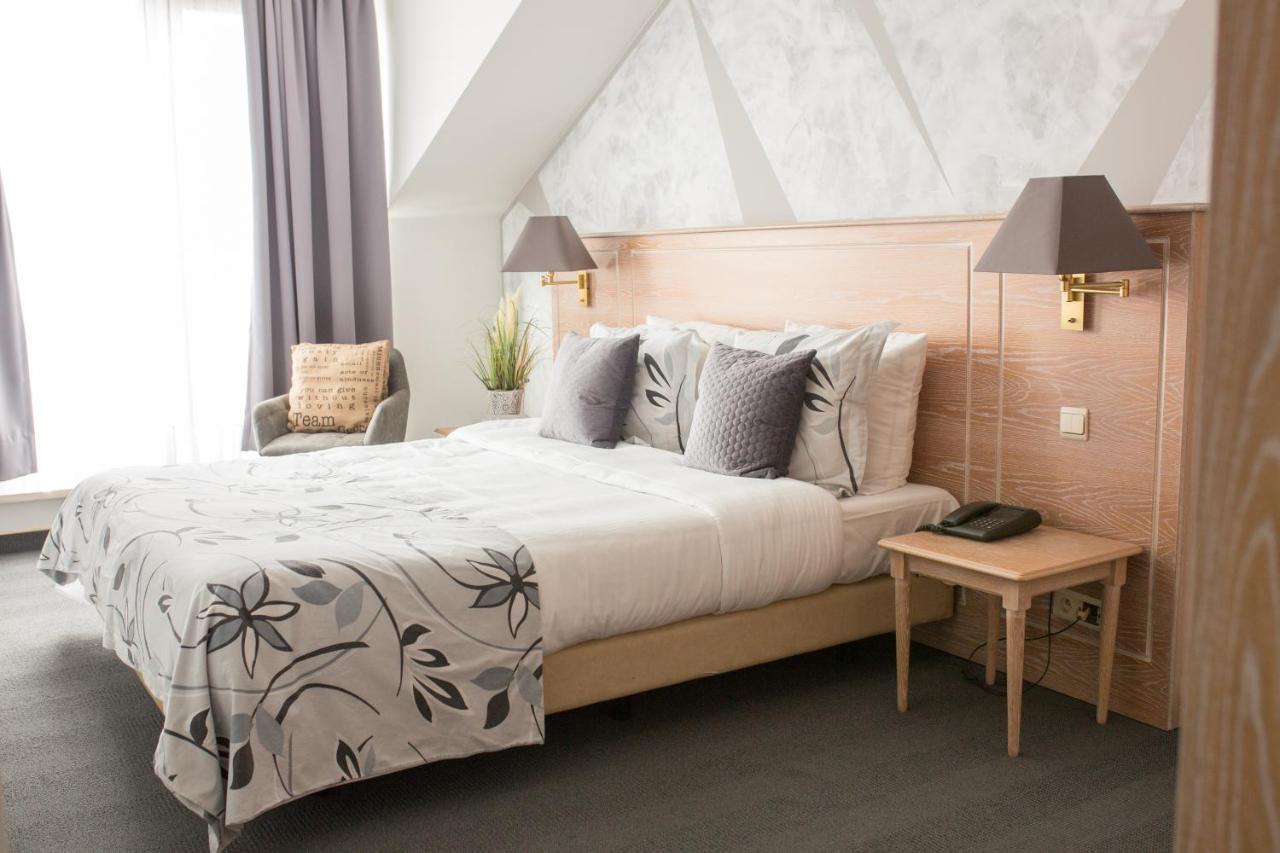 Aparthotel Axl Flathotel Continental Stay Иксел Екстериор снимка