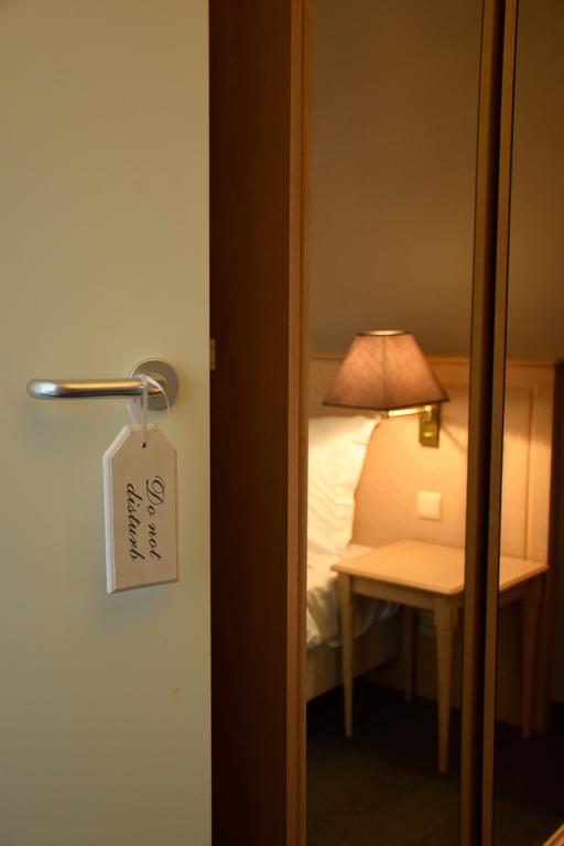 Aparthotel Axl Flathotel Continental Stay Иксел Екстериор снимка
